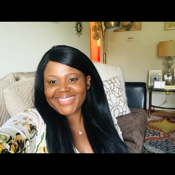 Meet your Posher, Fefe - Picture 3 of 6